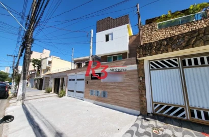 Sobrado com 2 dormitórios à venda, 65 m² por R$ 750.000,00 - Campo Grande - Santos/SP