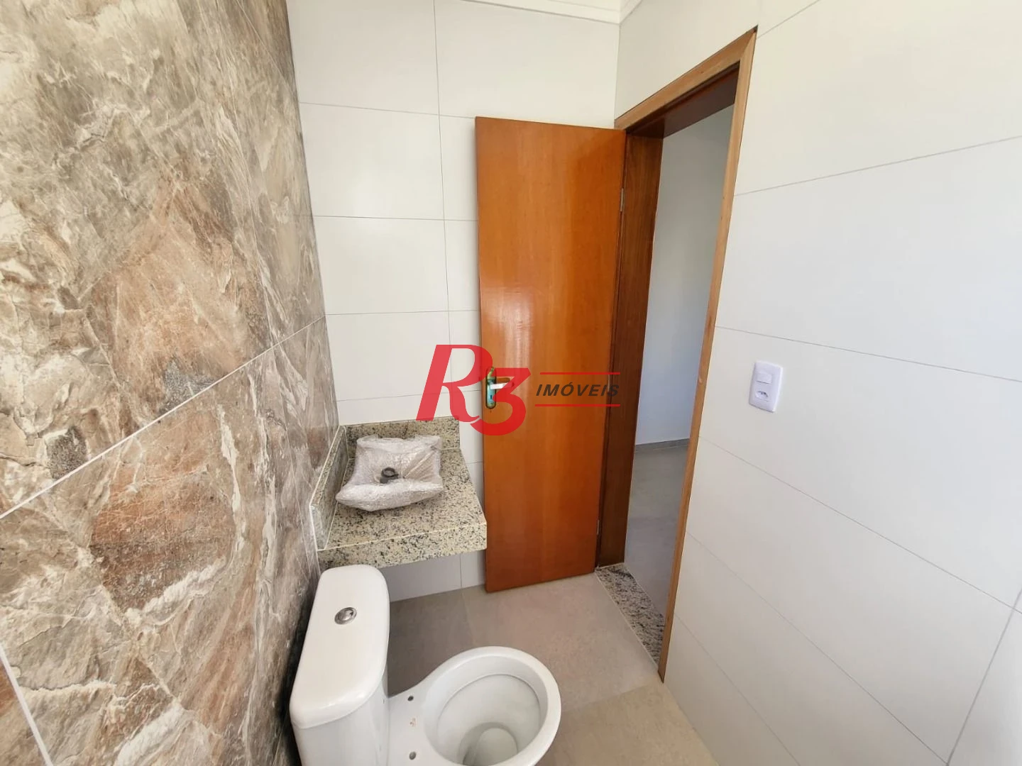 Sobrado com 2 dormitórios à venda, 65 m² por R$ 750.000,00 - Campo Grande - Santos/SP