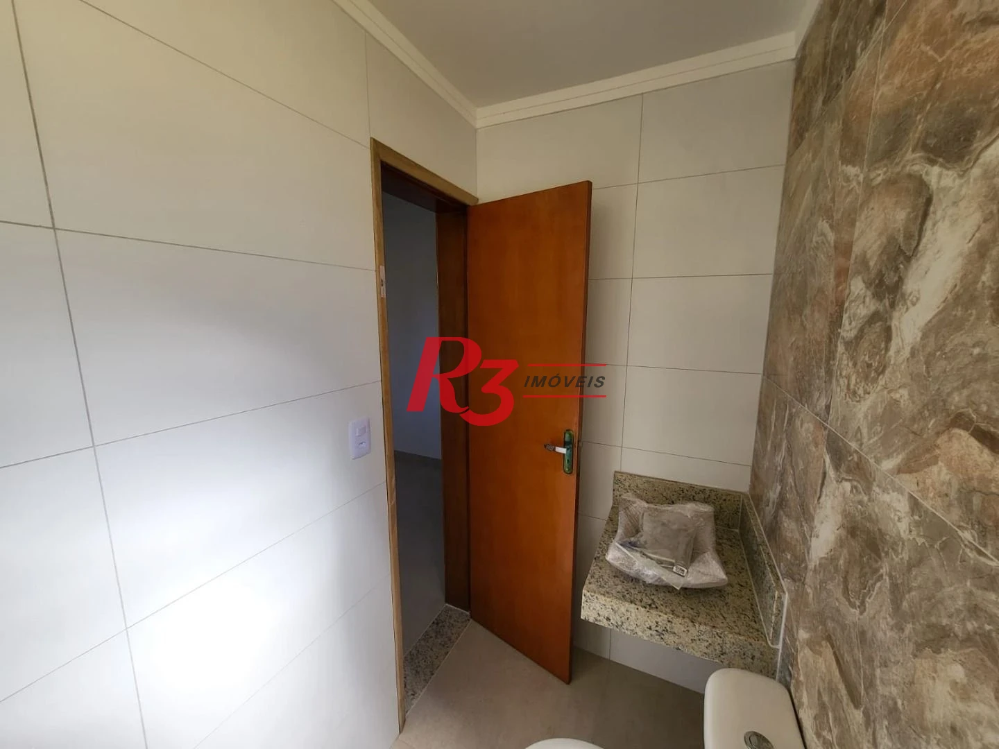 Sobrado com 2 dormitórios à venda, 65 m² por R$ 750.000,00 - Campo Grande - Santos/SP
