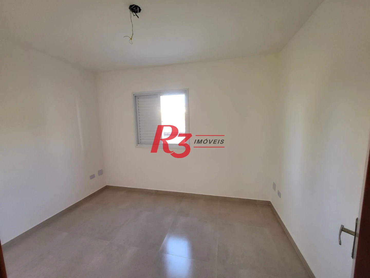 Sobrado com 2 dormitórios à venda, 65 m² por R$ 750.000,00 - Campo Grande - Santos/SP