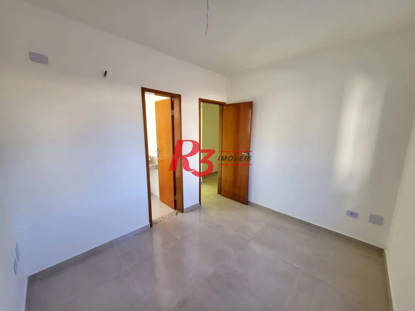Sobrado com 2 dormitórios à venda, 65 m² por R$ 750.000,00 - Campo Grande - Santos/SP