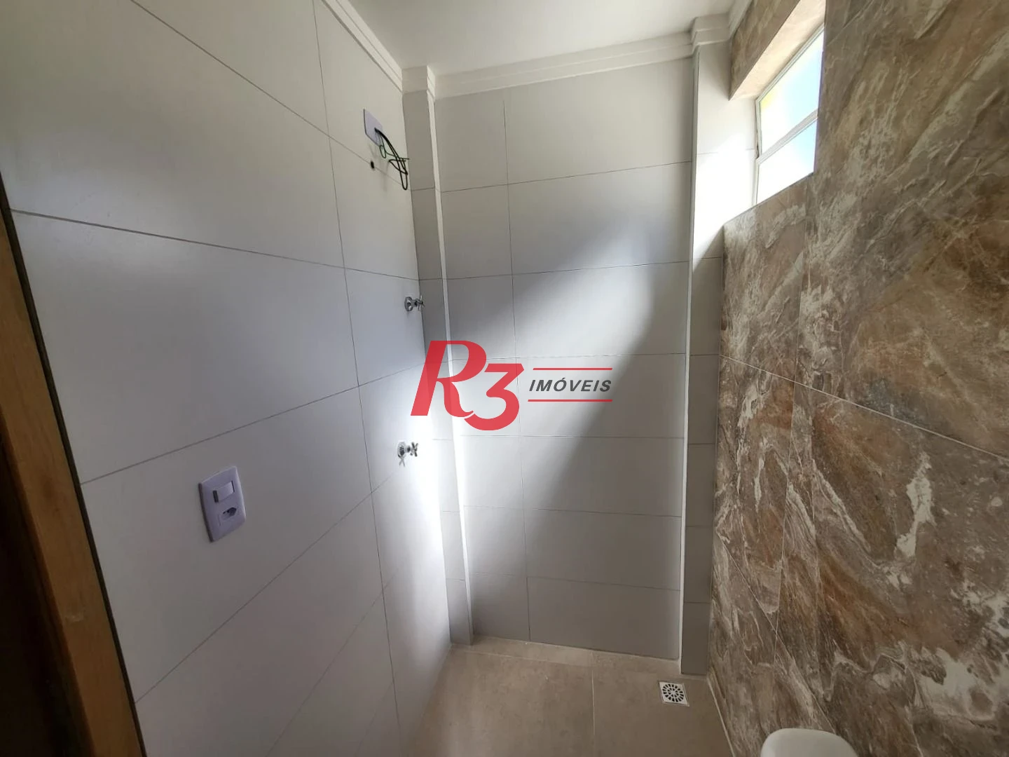 Sobrado com 2 dormitórios à venda, 65 m² por R$ 750.000,00 - Campo Grande - Santos/SP