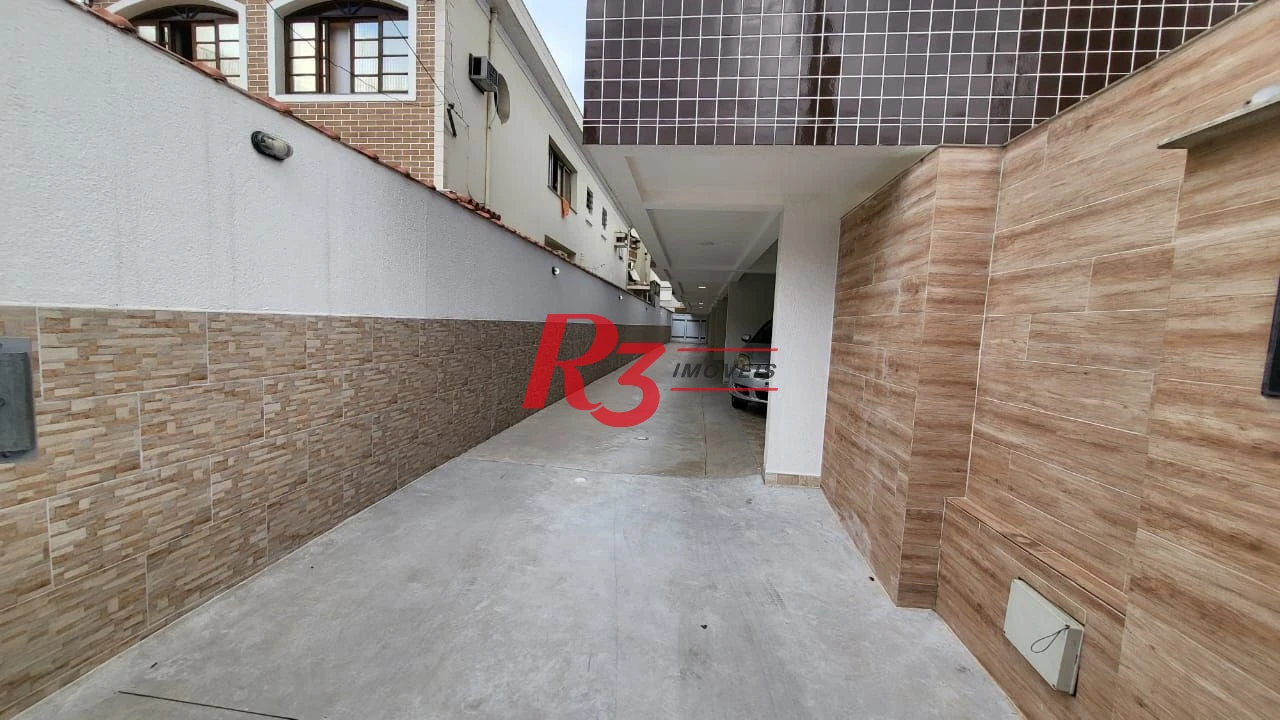 Sobrado com 2 dormitórios à venda, 65 m² por R$ 750.000,00 - Campo Grande - Santos/SP