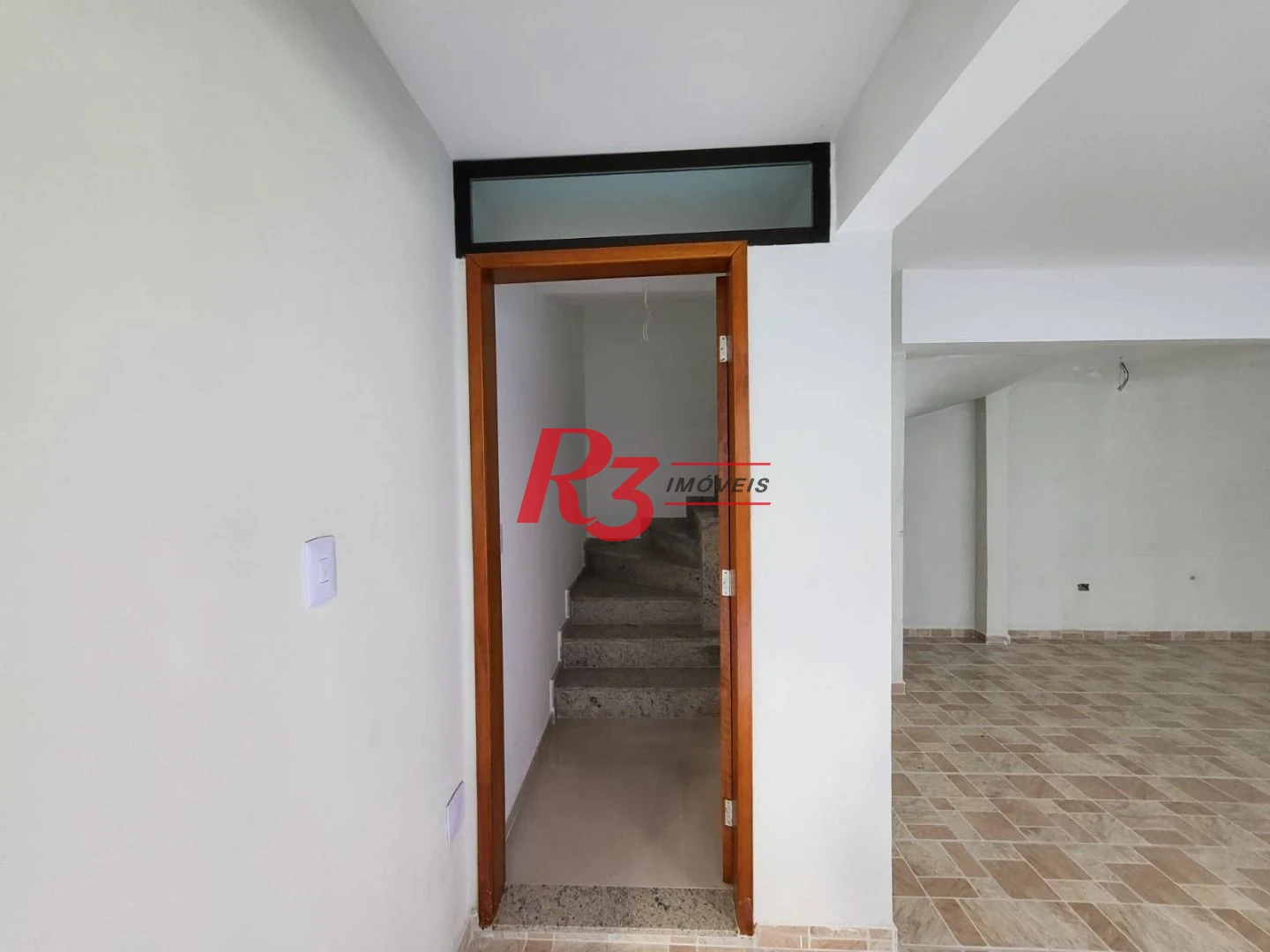 Sobrado com 2 dormitórios à venda, 65 m² por R$ 750.000,00 - Campo Grande - Santos/SP