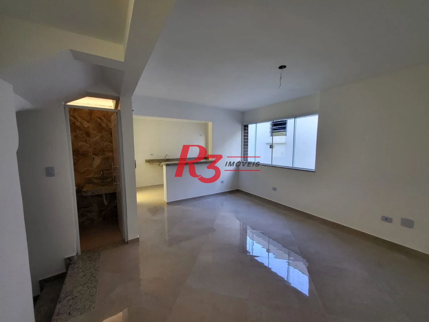 Sobrado com 2 dormitórios à venda, 65 m² por R$ 750.000,00 - Campo Grande - Santos/SP