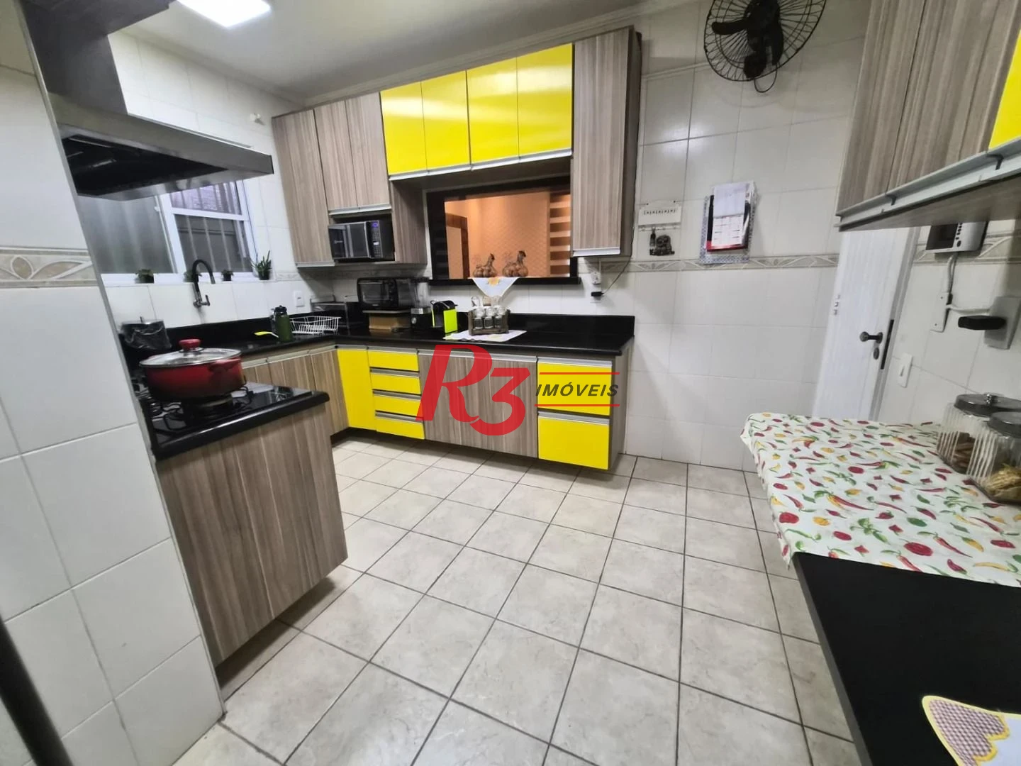 Casa com 3 dormitórios à venda, 180 m² por R$ 2.000.000,00 - Embaré - Santos/SP
