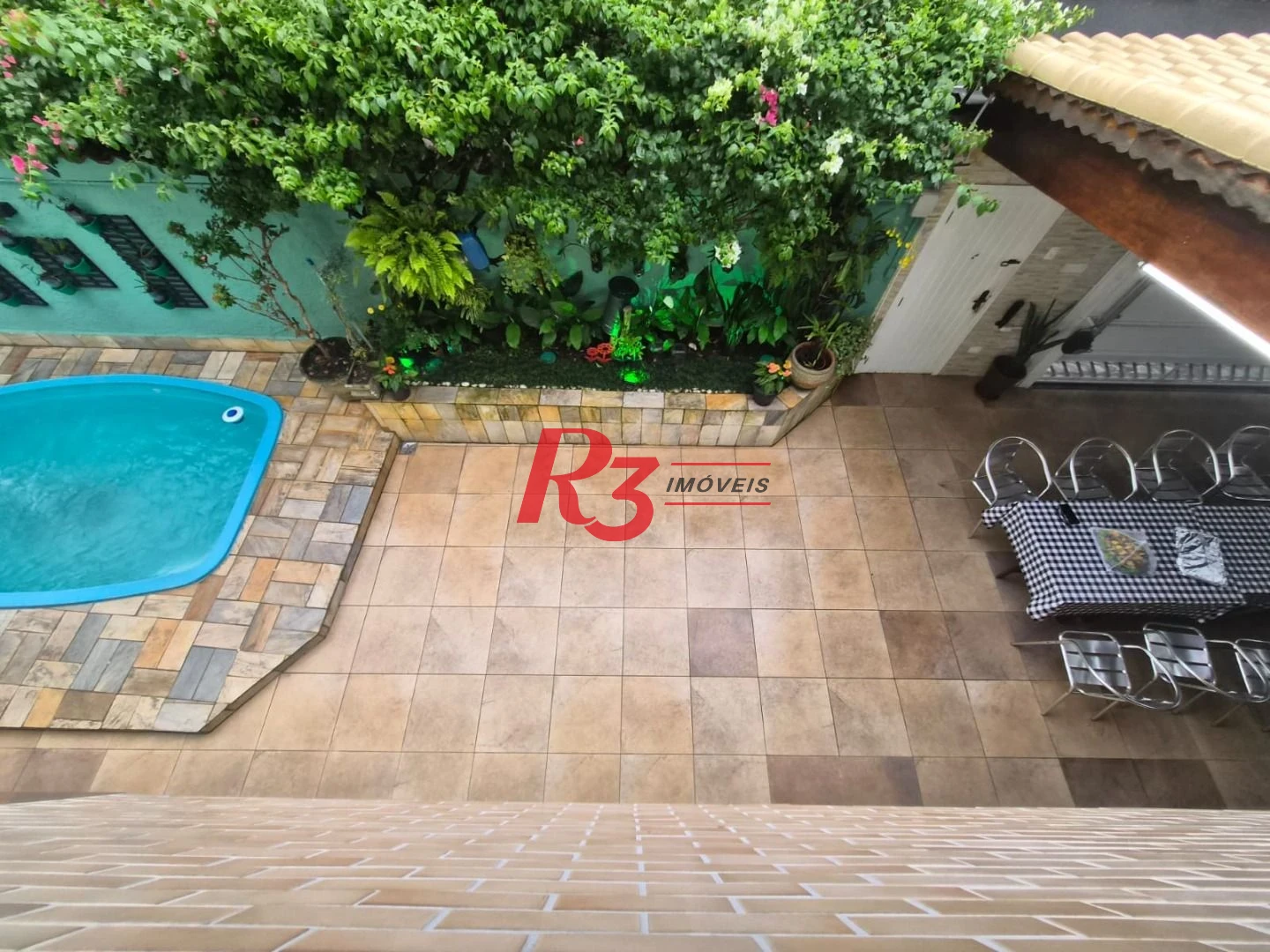 Casa com 3 dormitórios à venda, 180 m² por R$ 2.000.000,00 - Embaré - Santos/SP