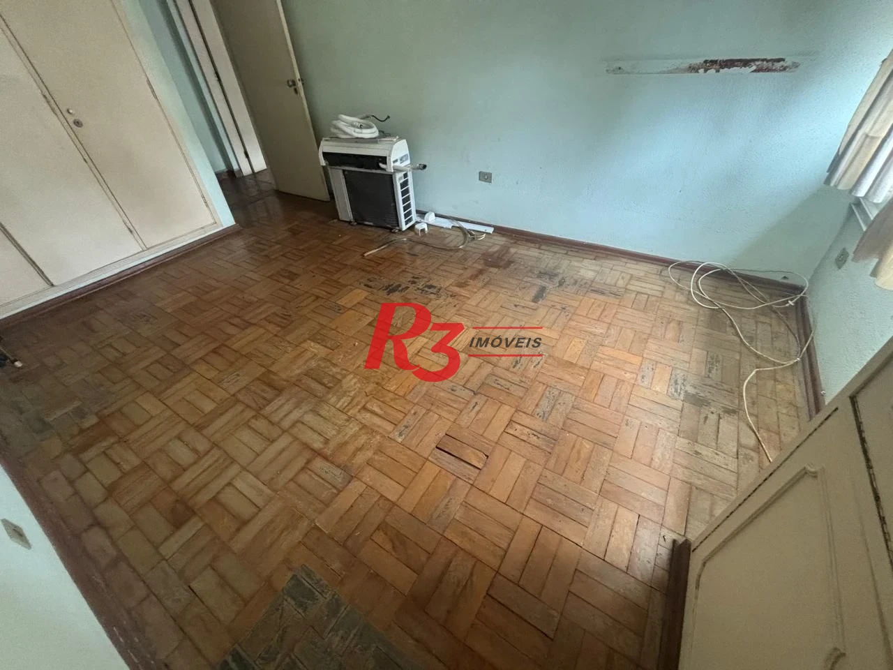 Apartamento com 4 dormitórios à venda, 224 m² por R$ 850.000,00 - Gonzaga - Santos/SP