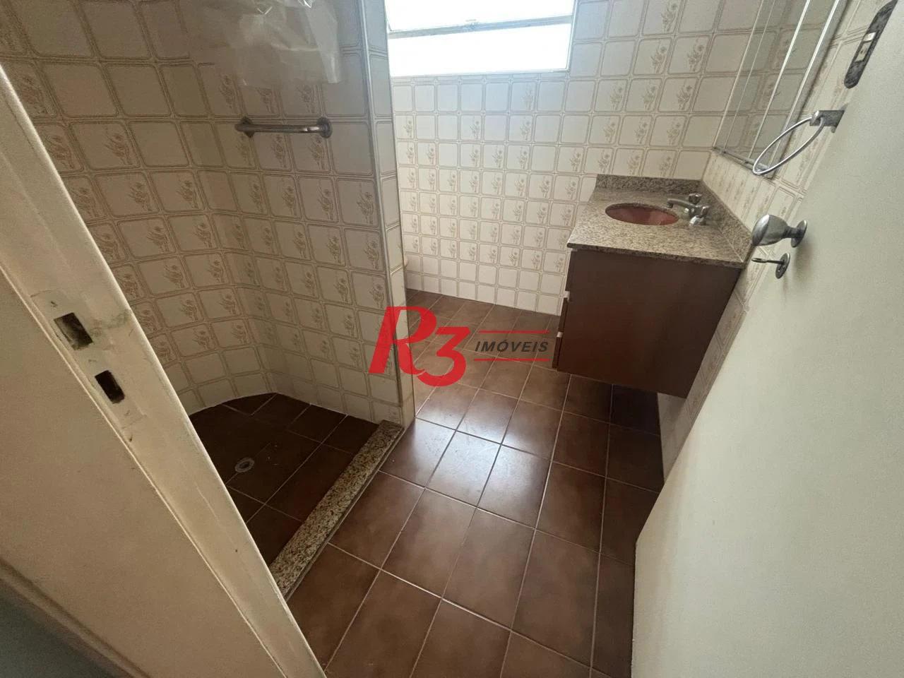 Apartamento com 4 dormitórios à venda, 224 m² por R$ 850.000,00 - Gonzaga - Santos/SP