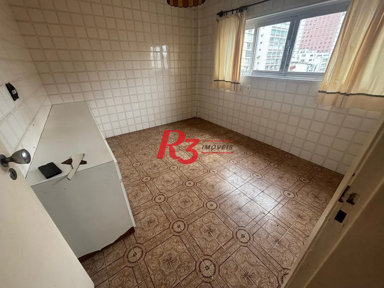 Apartamento com 4 dormitórios à venda, 224 m² por R$ 850.000,00 - Gonzaga - Santos/SP