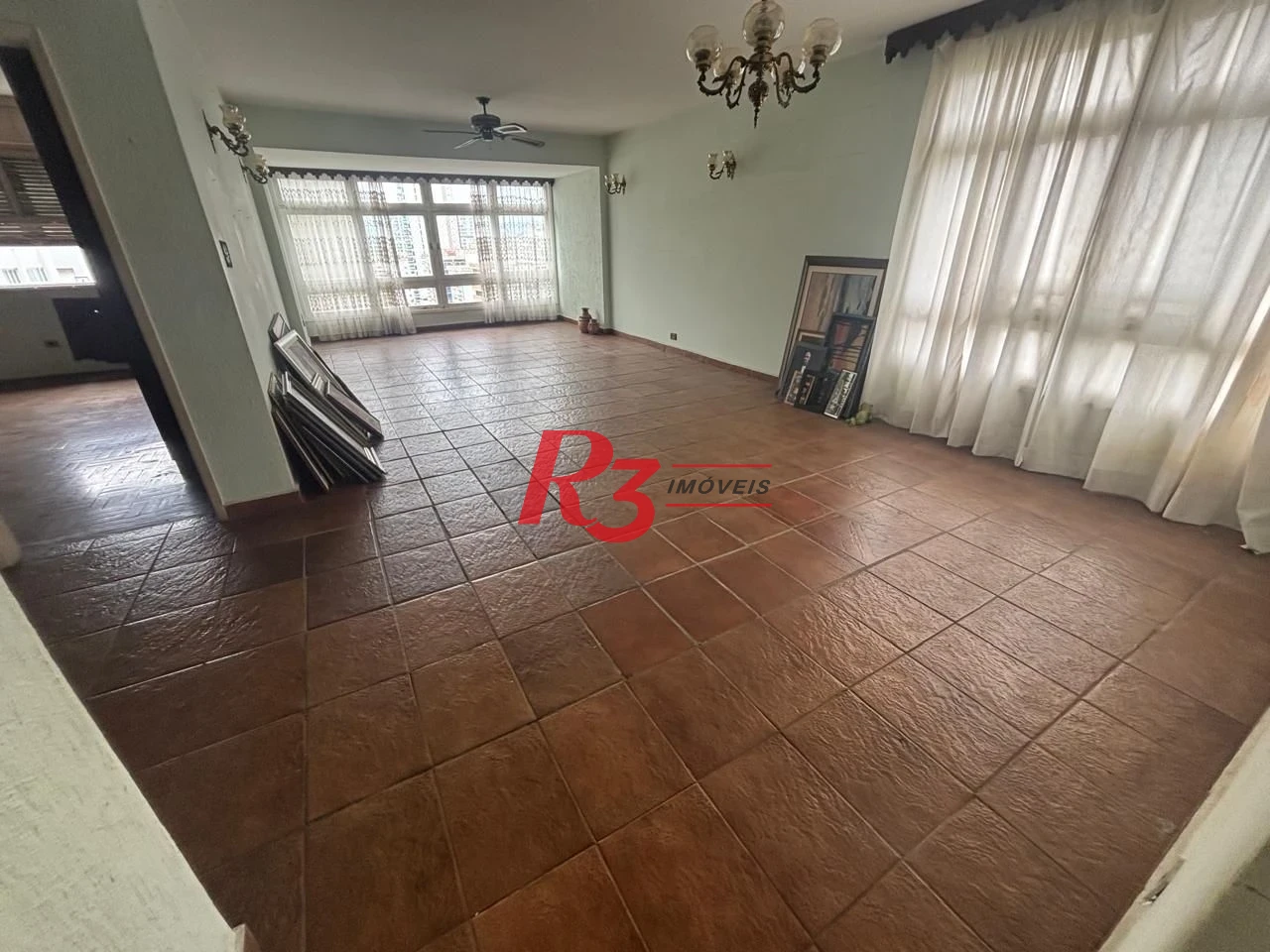 Apartamento com 4 dormitórios à venda, 224 m² por R$ 850.000,00 - Gonzaga - Santos/SP
