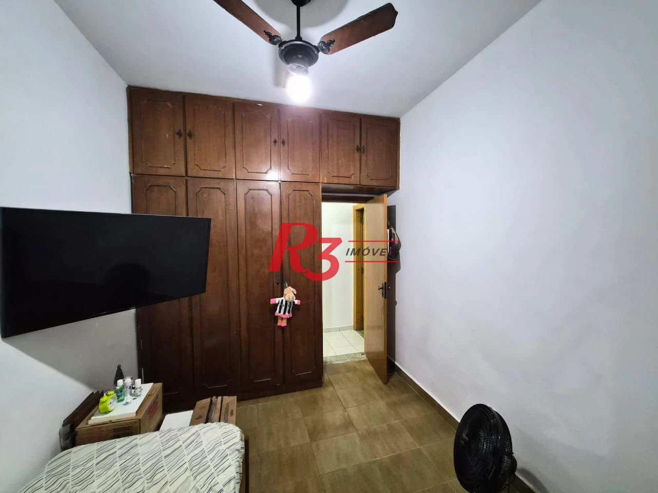 Apartamento com 2 dormitórios à venda, 63 m² por R$ 400.000,00 - Embaré - Santos/SP