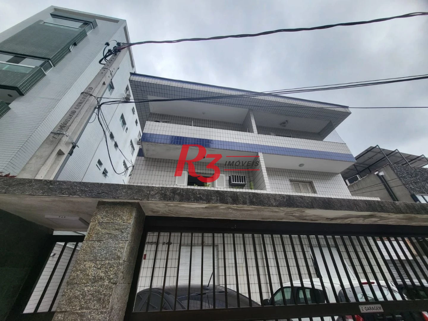 Apartamento com 2 dormitórios à venda, 63 m² por R$ 400.000,00 - Embaré - Santos/SP