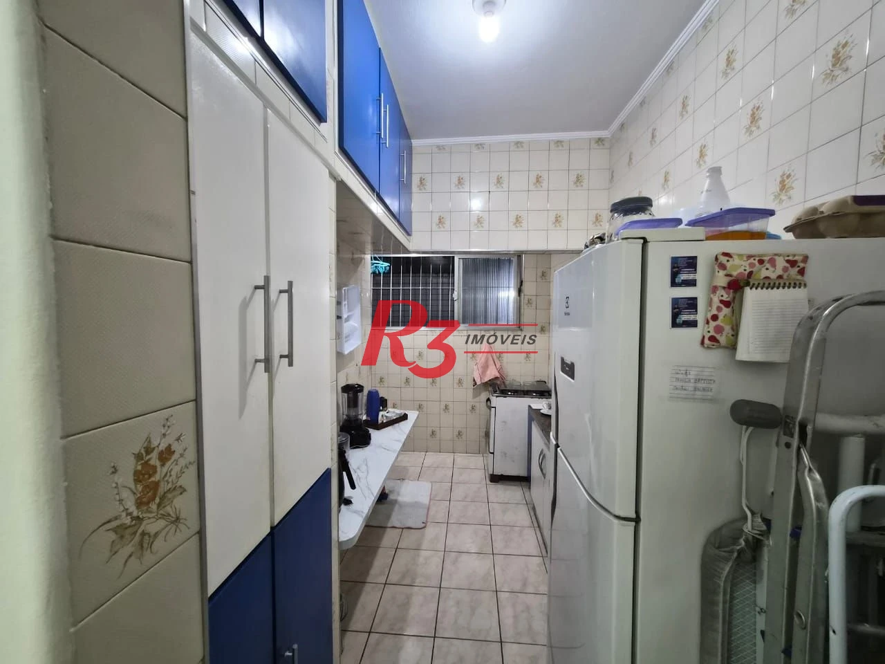 Apartamento com 2 dormitórios à venda, 63 m² por R$ 400.000,00 - Embaré - Santos/SP