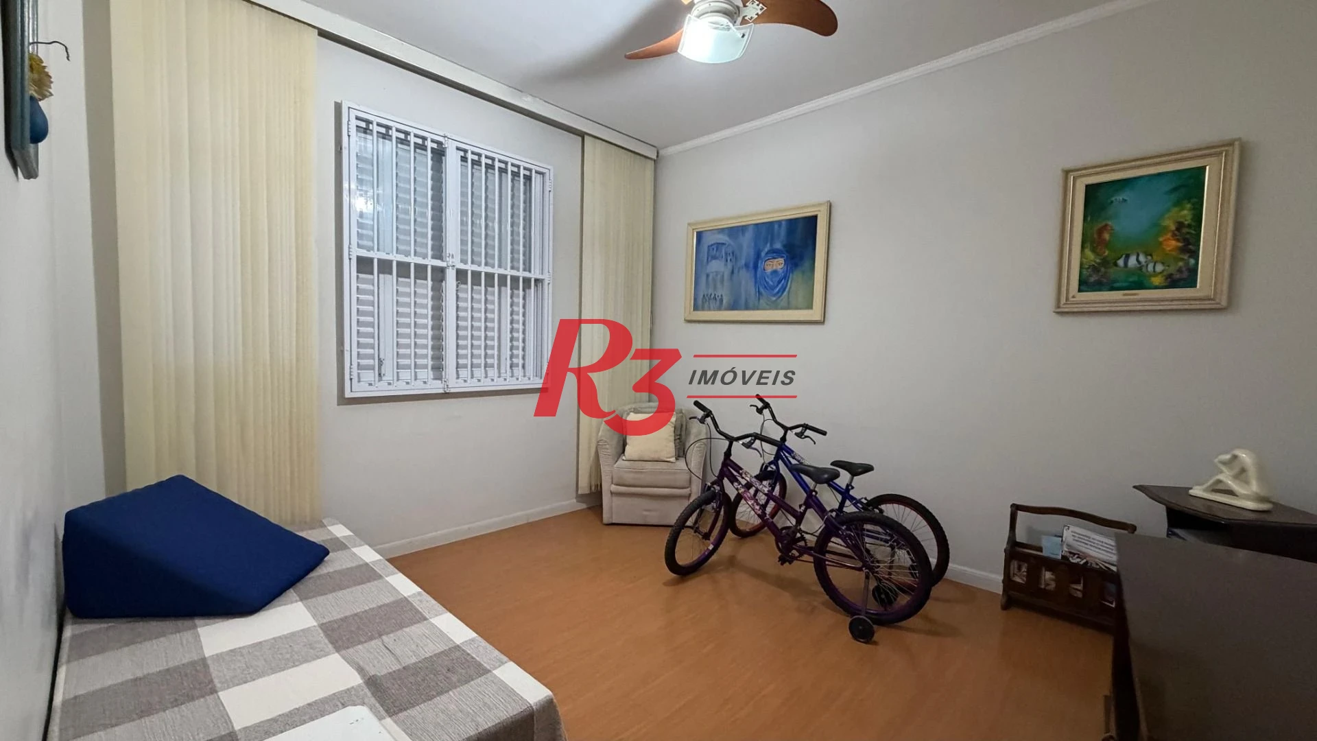 Apartamento com 2 dormitórios à venda, 60 m² por R$ 390.000,00 - Boqueirão - Santos/SP