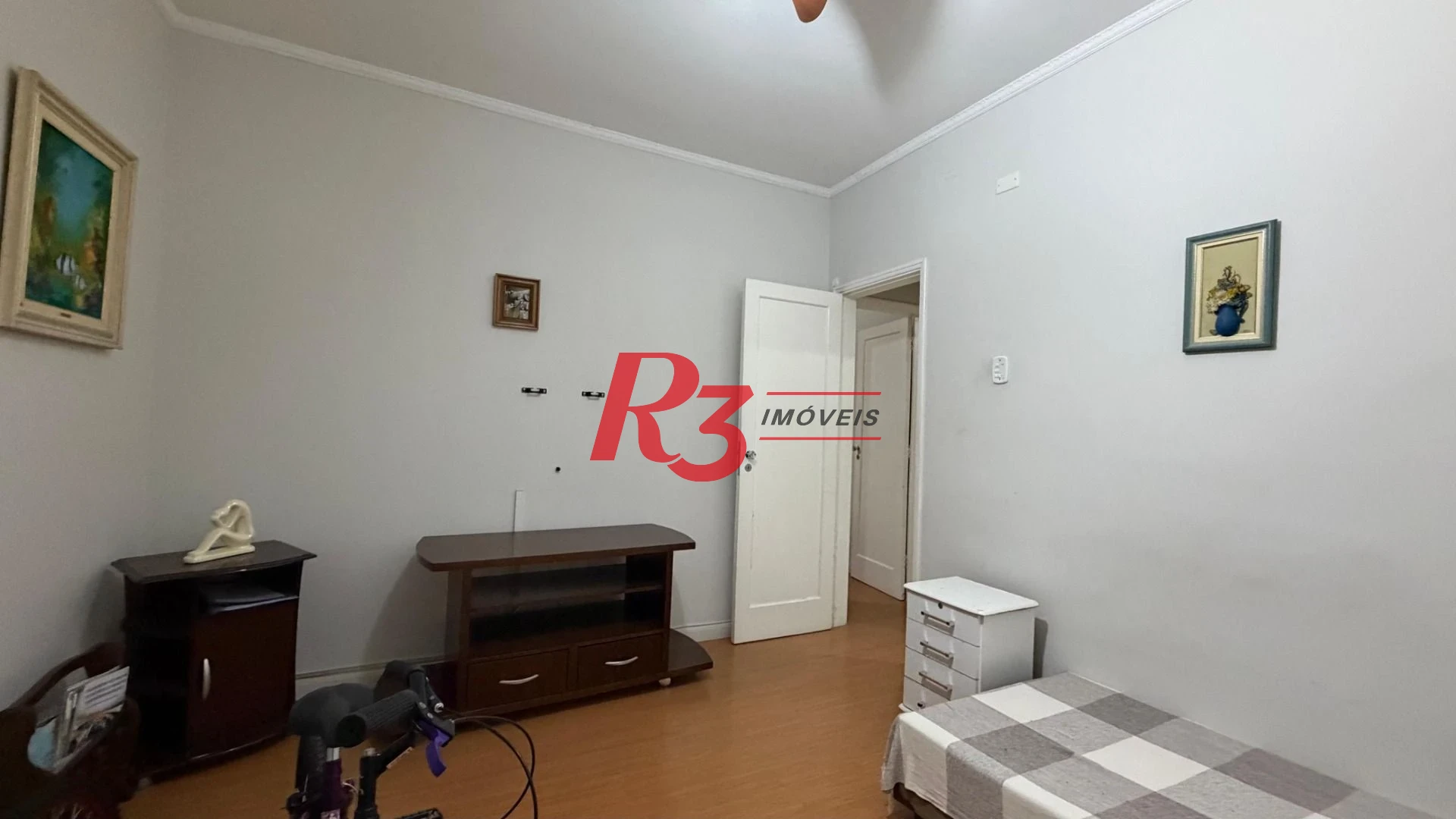 Apartamento com 2 dormitórios à venda, 60 m² por R$ 390.000,00 - Boqueirão - Santos/SP