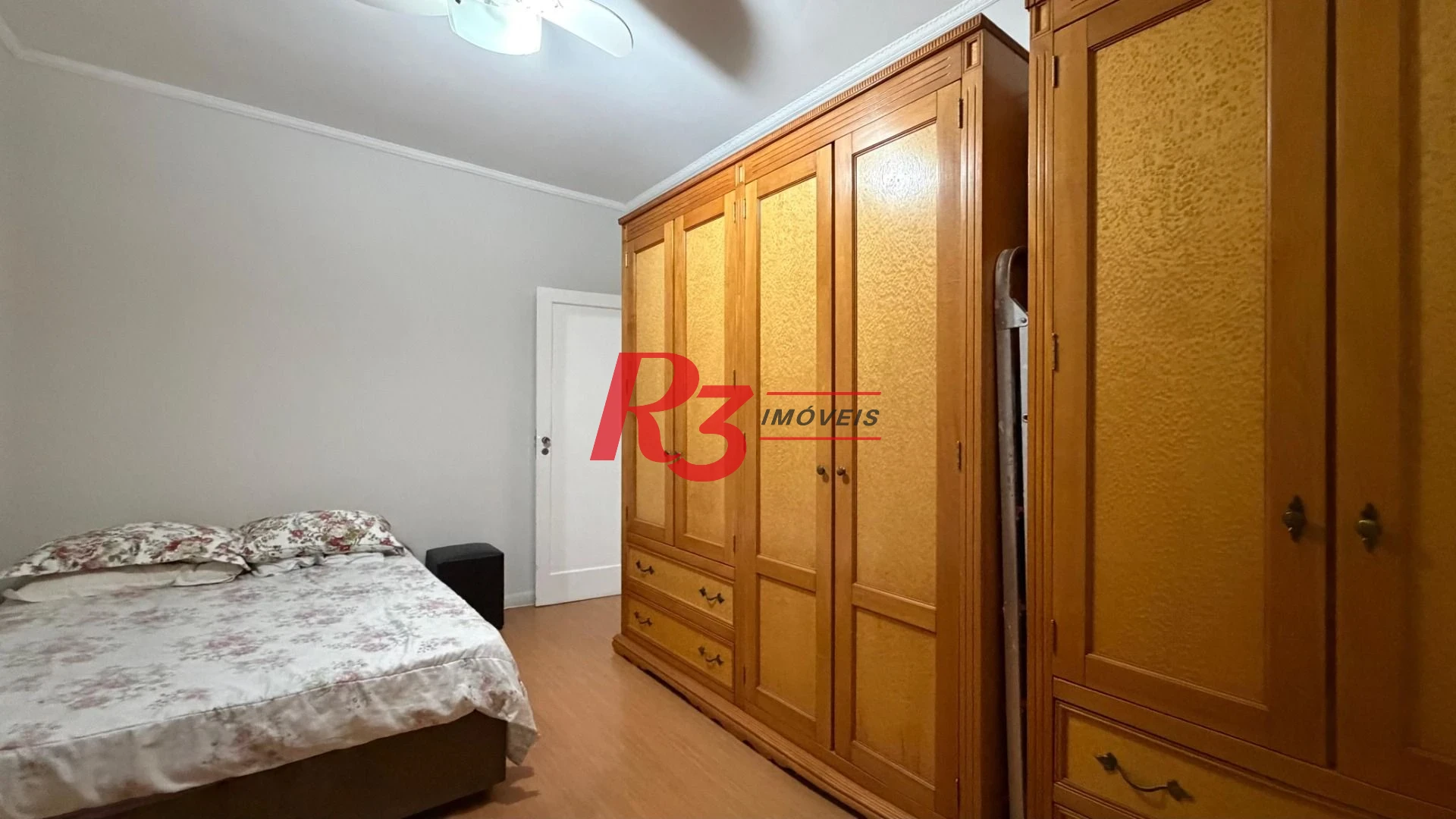 Apartamento com 2 dormitórios à venda, 60 m² por R$ 390.000,00 - Boqueirão - Santos/SP