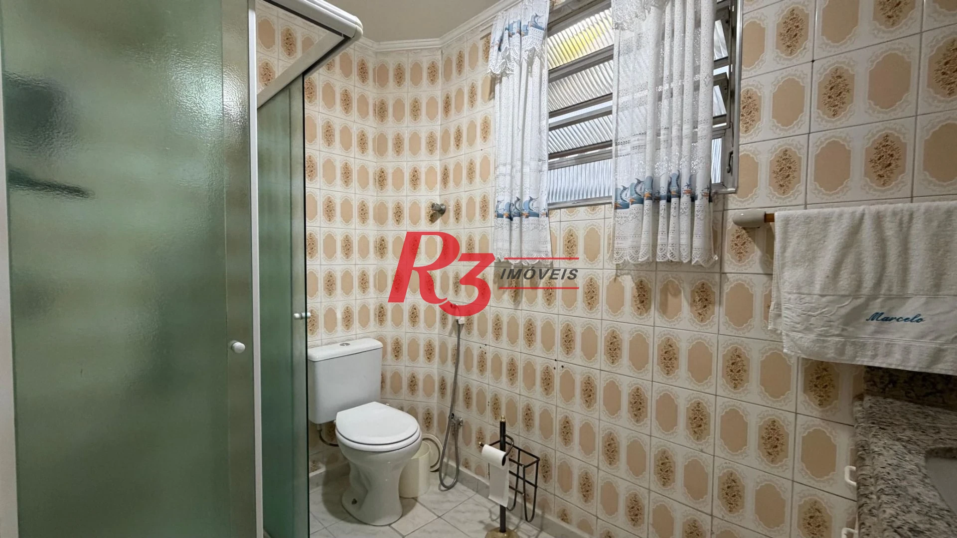 Apartamento com 2 dormitórios à venda, 60 m² por R$ 390.000,00 - Boqueirão - Santos/SP