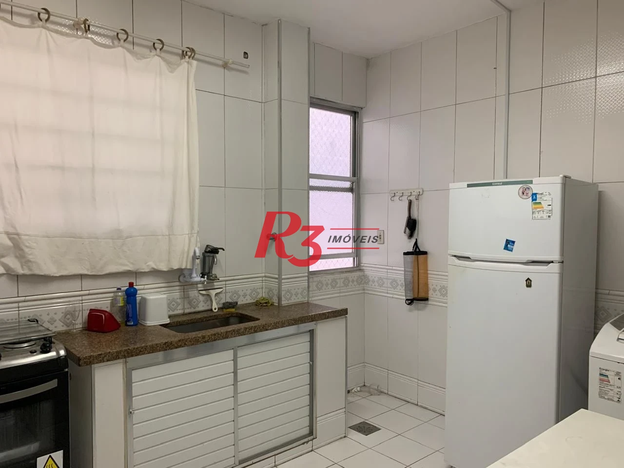 Apartamento com 2 dormitórios à venda, 70 m² por R$ 400.000,00 - Embaré - Santos/SP