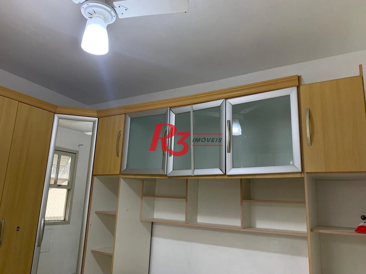 Apartamento com 2 dormitórios à venda, 70 m² por R$ 400.000,00 - Embaré - Santos/SP