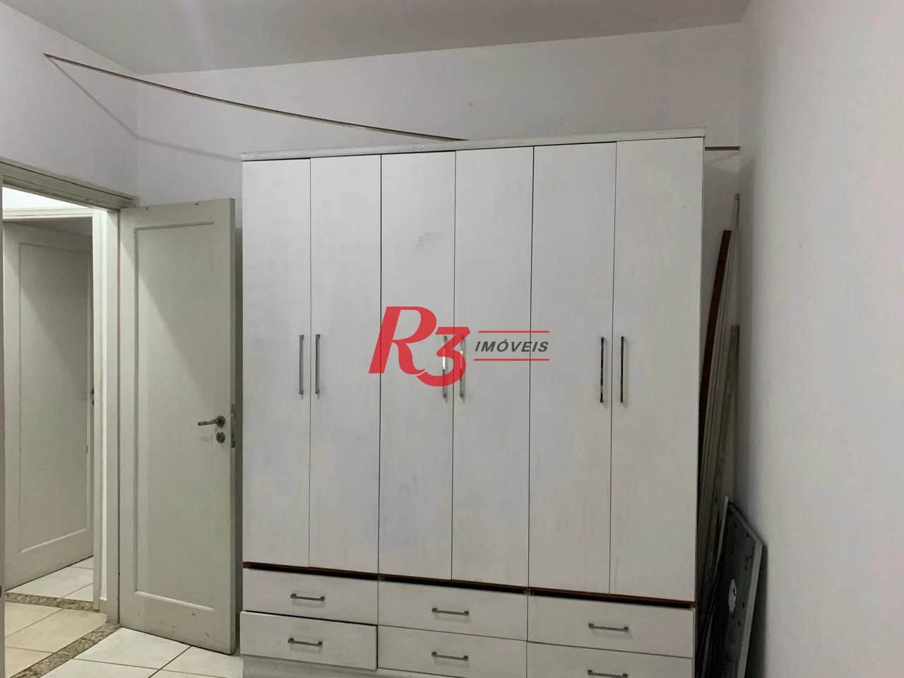 Apartamento com 2 dormitórios à venda, 70 m² por R$ 400.000,00 - Embaré - Santos/SP