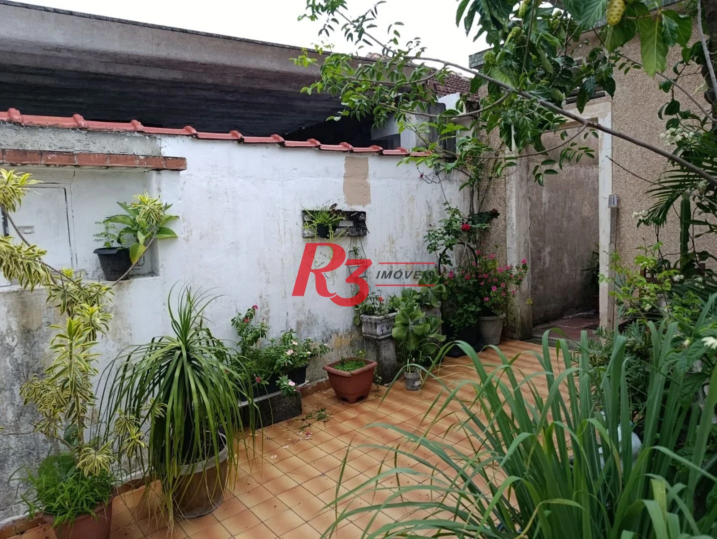 Casa com 4 dormitórios à venda, 142 m² por R$ 630.000,00 - Santa Maria - Santos/SP