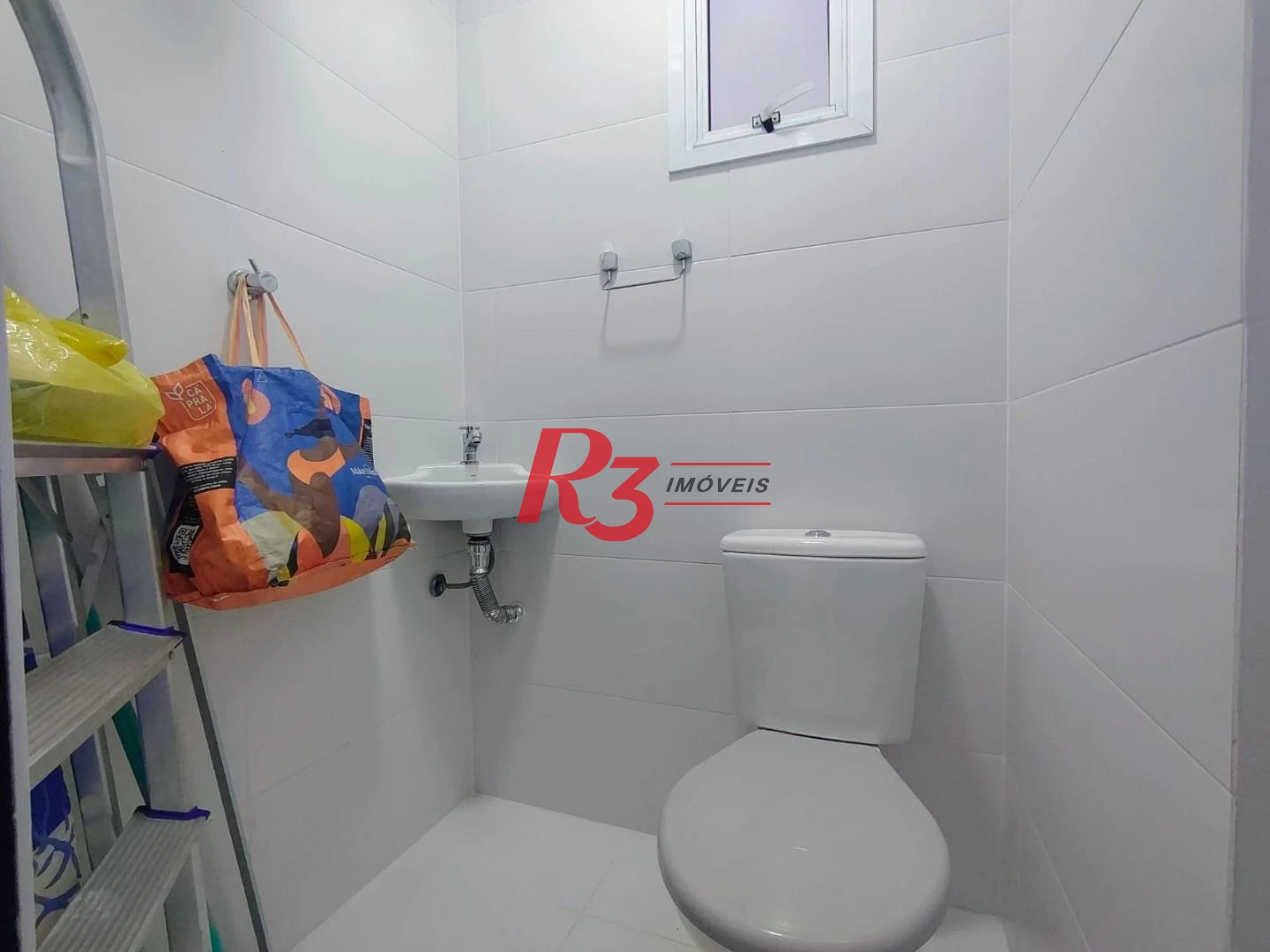 Apartamento com 2 dormitórios para alugar, 74 m² por R$ 7.000,02/mês - Gonzaga - Santos/SP