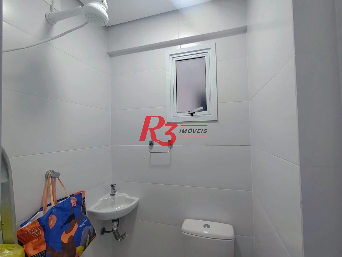 Apartamento com 2 dormitórios para alugar, 74 m² por R$ 7.000,02/mês - Gonzaga - Santos/SP