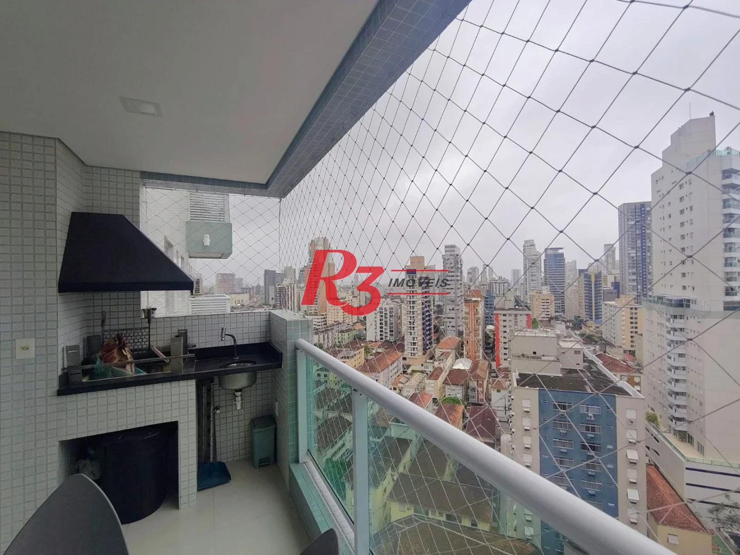 Apartamento com 2 dormitórios para alugar, 74 m² por R$ 7.000,02/mês - Gonzaga - Santos/SP