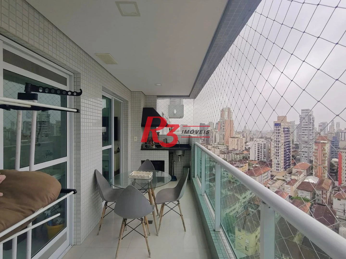 Apartamento com 2 dormitórios para alugar, 74 m² por R$ 7.000,02/mês - Gonzaga - Santos/SP