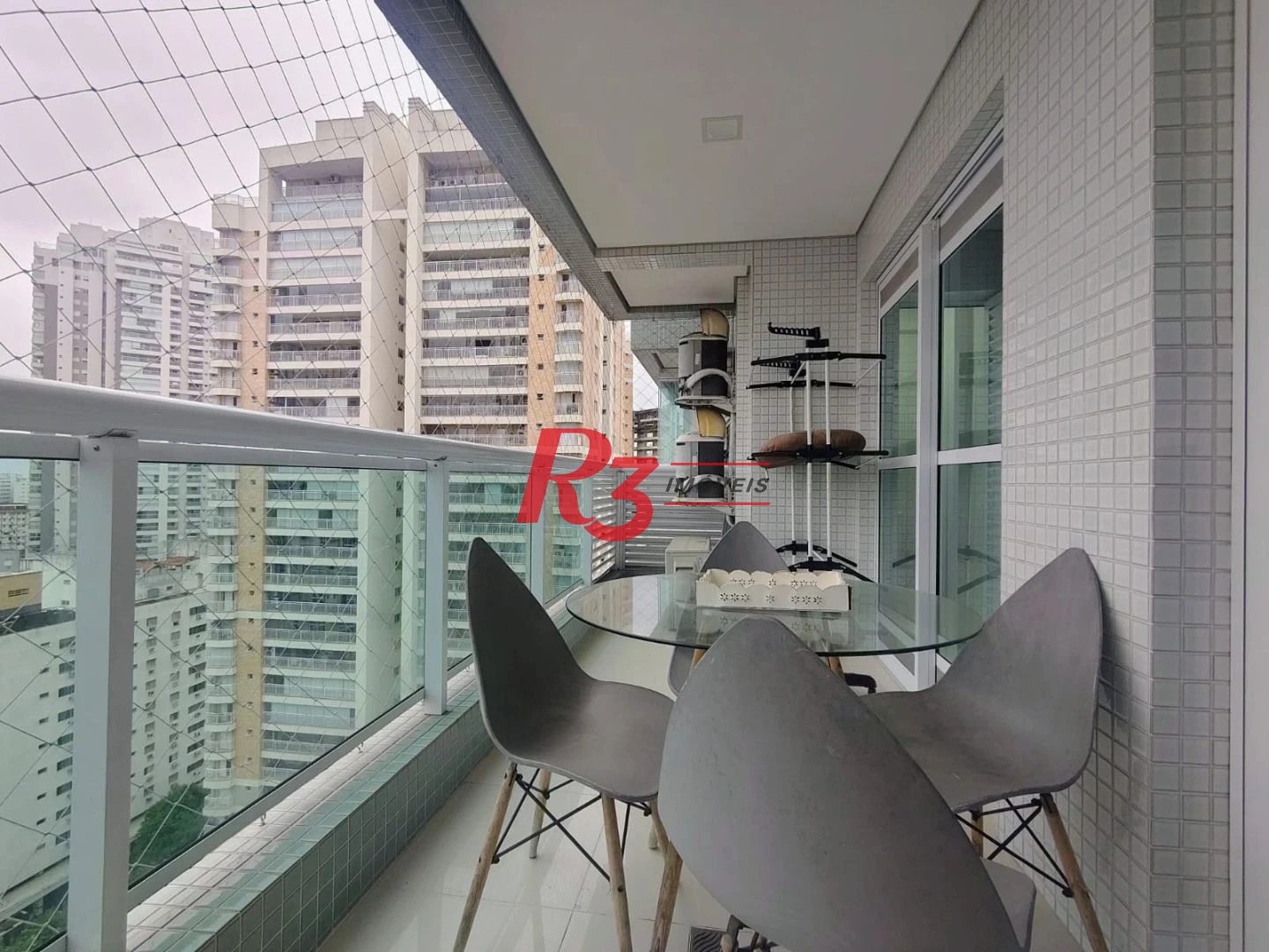 Apartamento com 2 dormitórios para alugar, 74 m² por R$ 7.000,02/mês - Gonzaga - Santos/SP