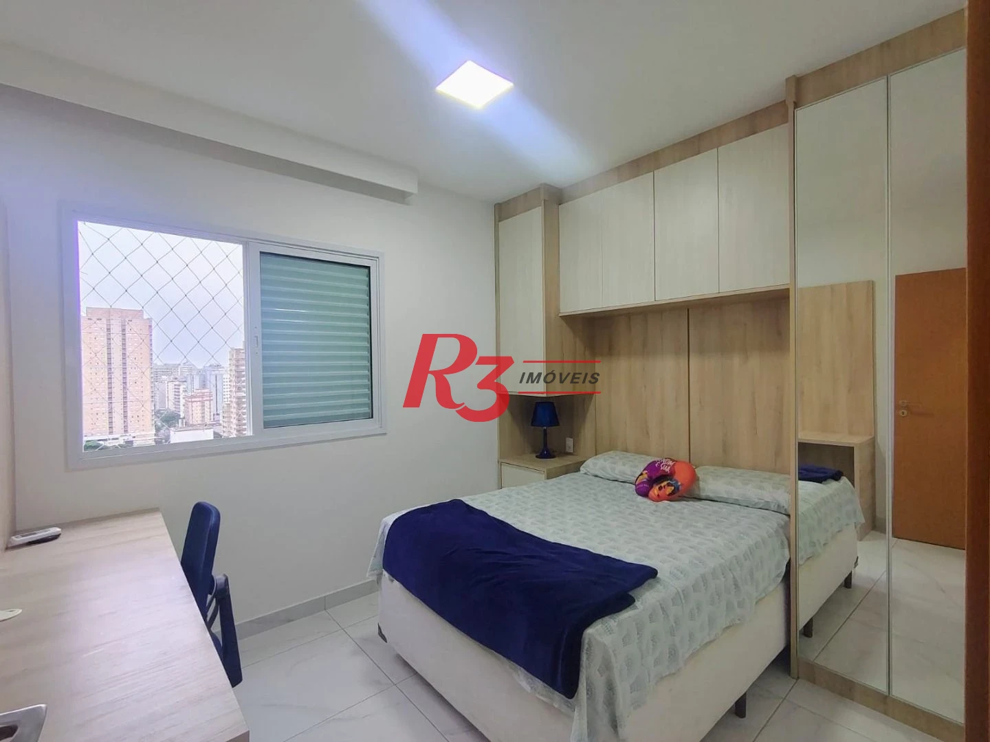 Apartamento com 2 dormitórios para alugar, 74 m² por R$ 7.000,02/mês - Gonzaga - Santos/SP