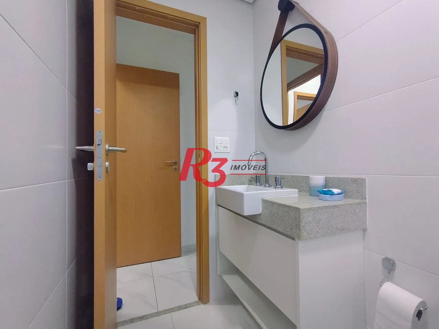 Apartamento com 2 dormitórios para alugar, 74 m² por R$ 7.000,02/mês - Gonzaga - Santos/SP