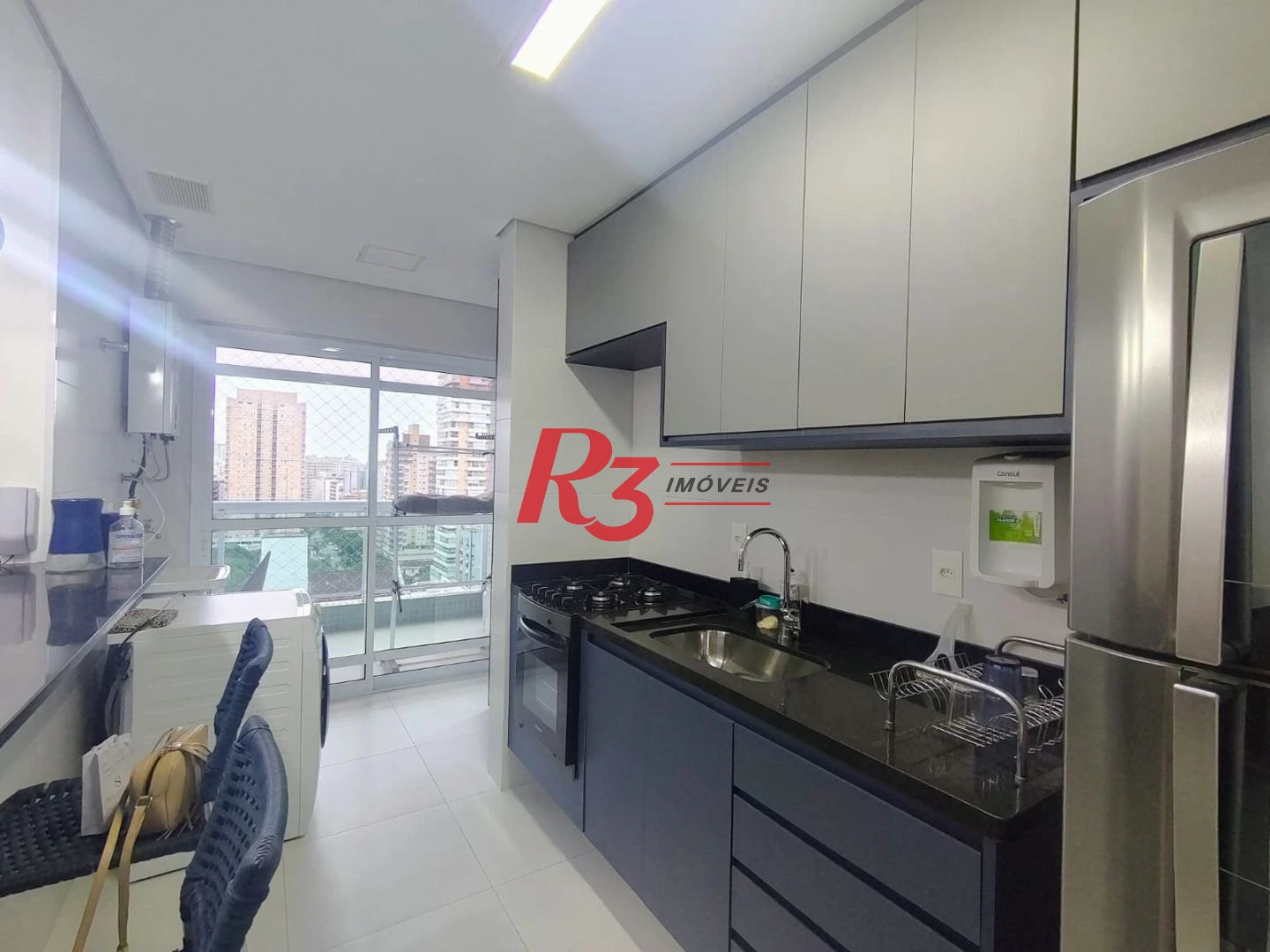 Apartamento com 2 dormitórios para alugar, 74 m² por R$ 7.000,02/mês - Gonzaga - Santos/SP