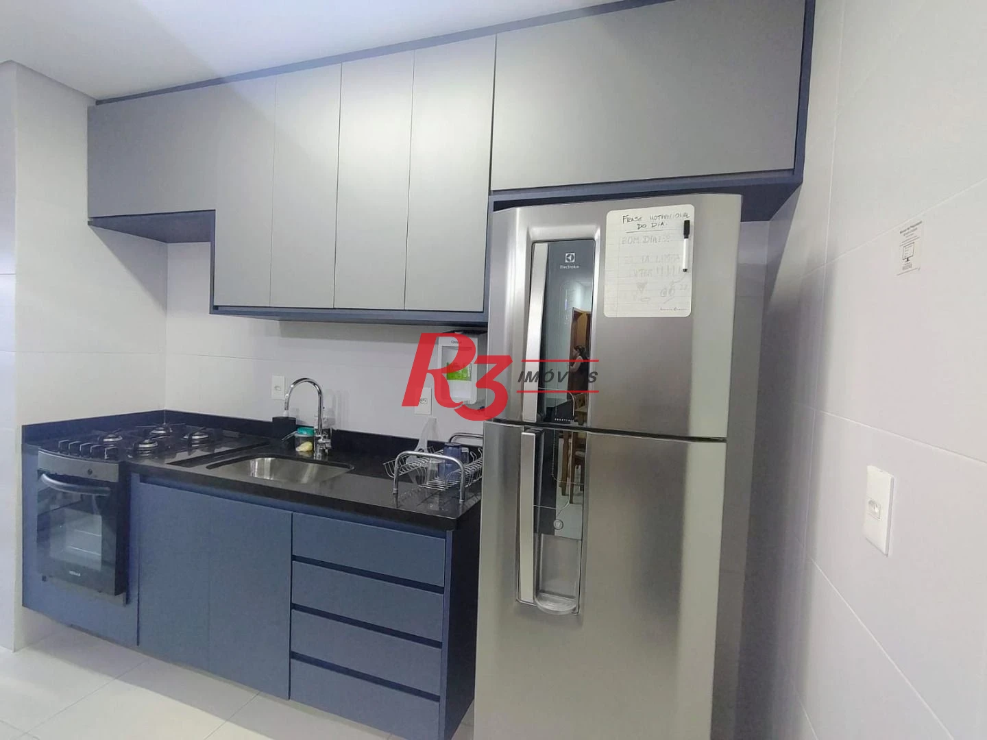 Apartamento com 2 dormitórios para alugar, 74 m² por R$ 7.000,02/mês - Gonzaga - Santos/SP