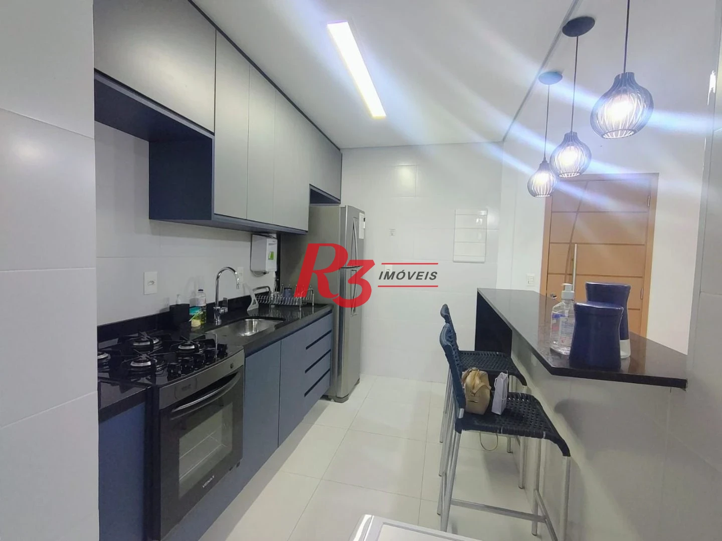 Apartamento com 2 dormitórios para alugar, 74 m² por R$ 7.000,02/mês - Gonzaga - Santos/SP