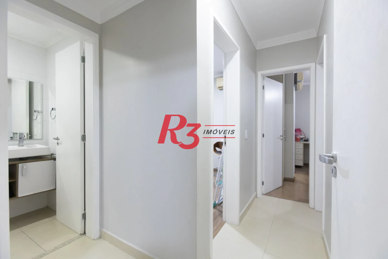 Apartamento com 3 dormitórios à venda, 96 m² por R$ 970.000,00 - Vila Belmiro - Santos/SP