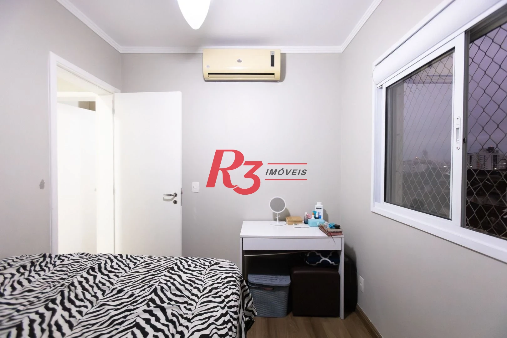 Apartamento com 3 dormitórios à venda, 96 m² por R$ 970.000,00 - Vila Belmiro - Santos/SP