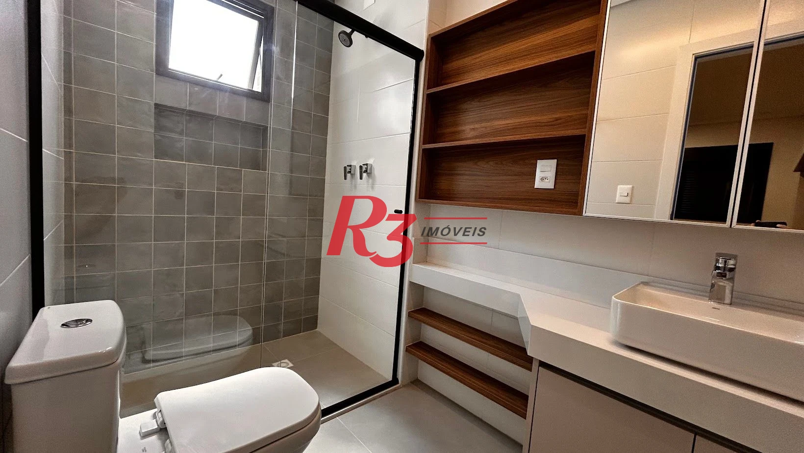 Apartamento com 2 dormitórios à venda, 84 m² por R$ 1.580.000,00 - Gonzaga - Santos/SP