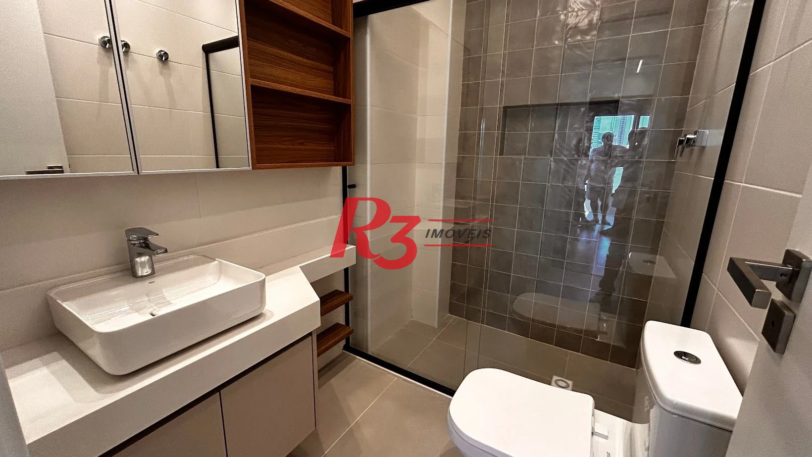 Apartamento com 2 dormitórios à venda, 84 m² por R$ 1.580.000,00 - Gonzaga - Santos/SP