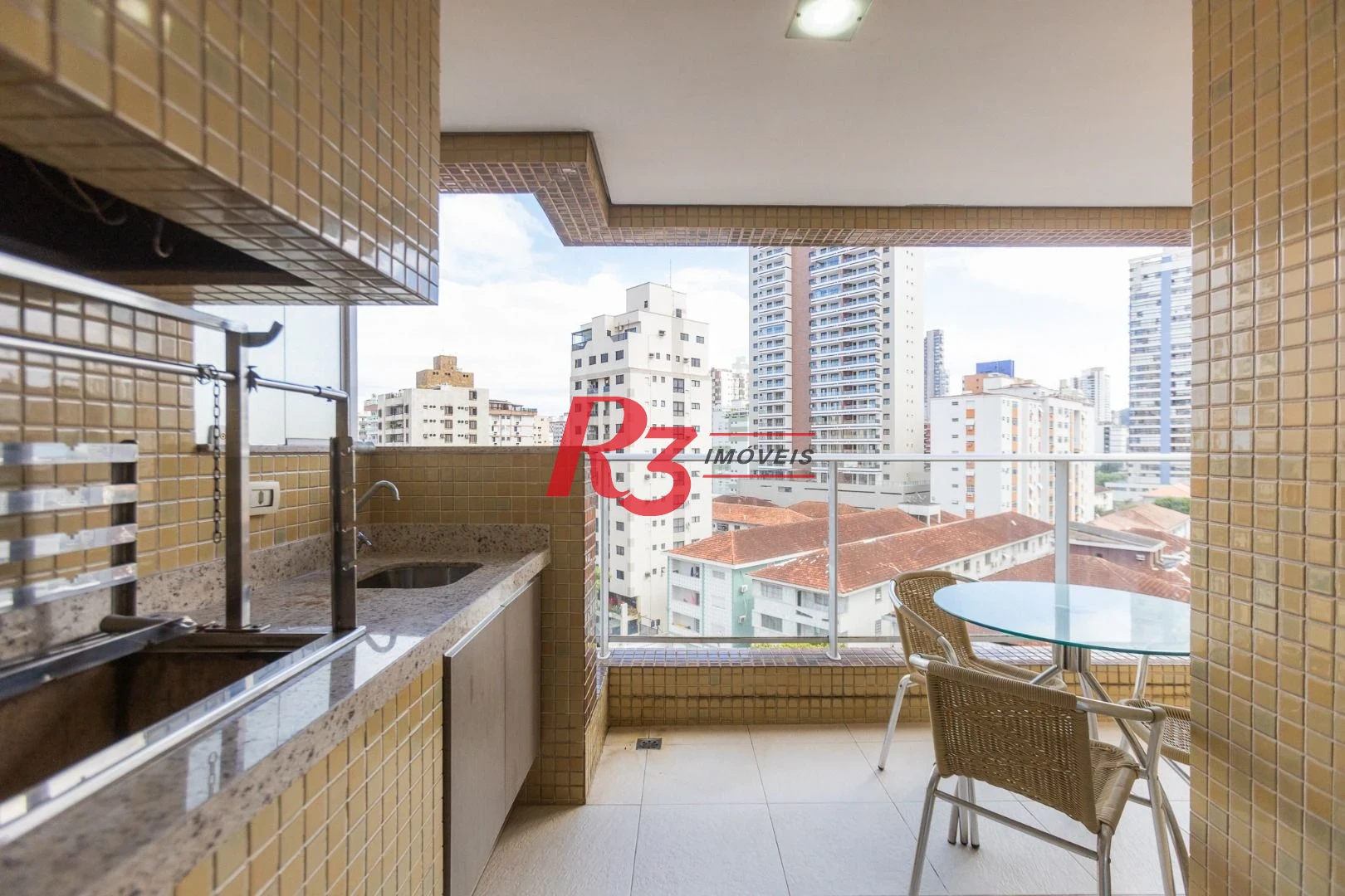 Apartamento para alugar, 117 m² por R$ 6.700,02/mês - Gonzaga - Santos/SP