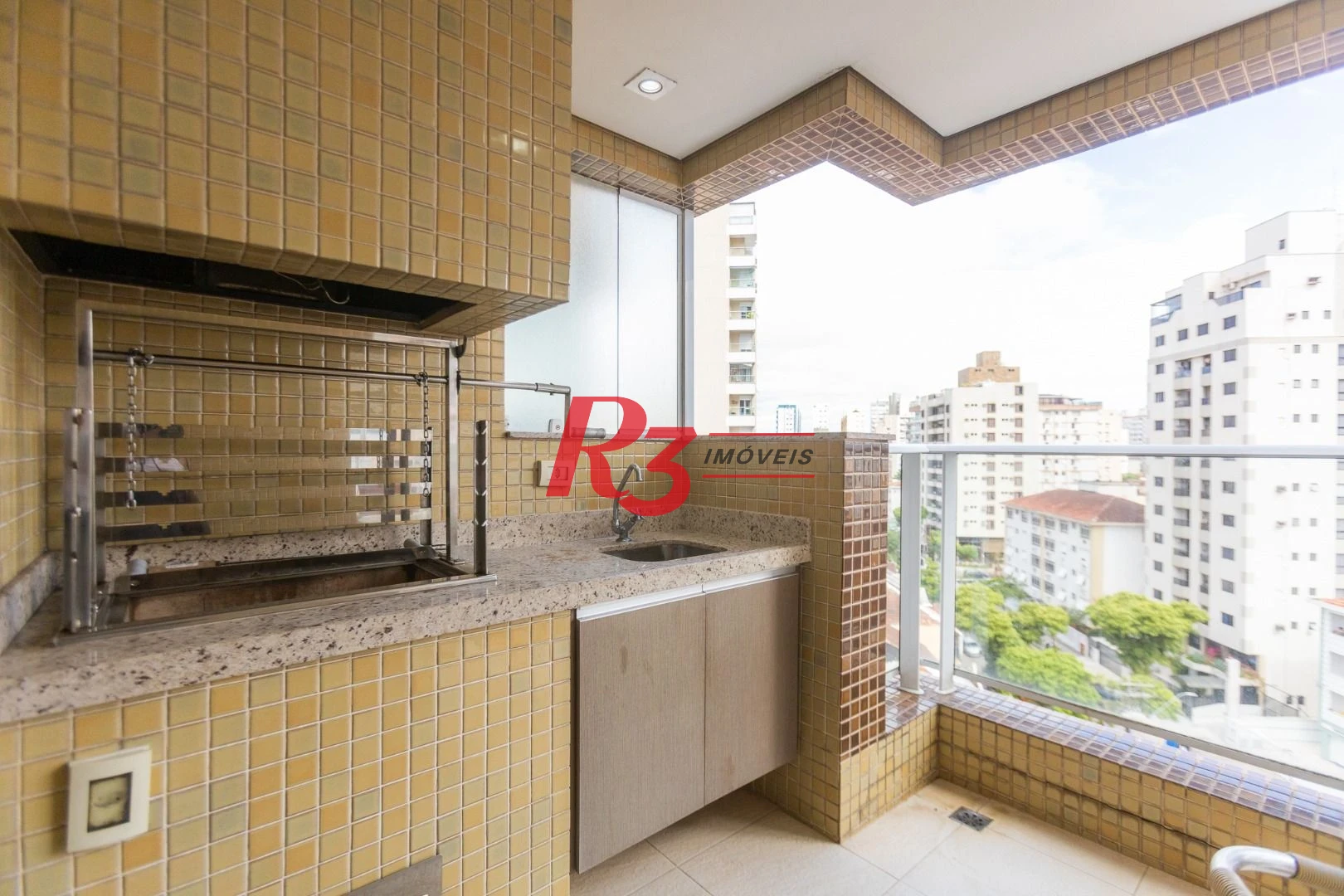 Apartamento para alugar, 117 m² por R$ 6.700,02/mês - Gonzaga - Santos/SP