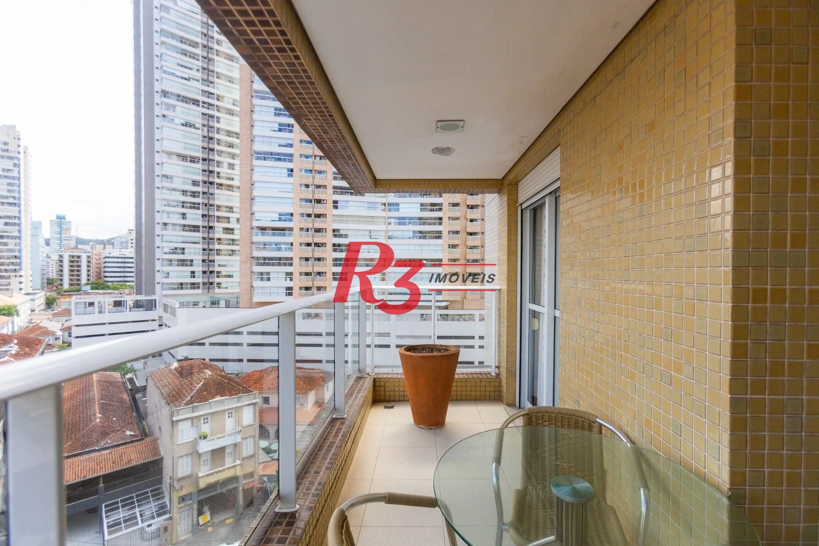 Apartamento para alugar, 117 m² por R$ 6.700,02/mês - Gonzaga - Santos/SP