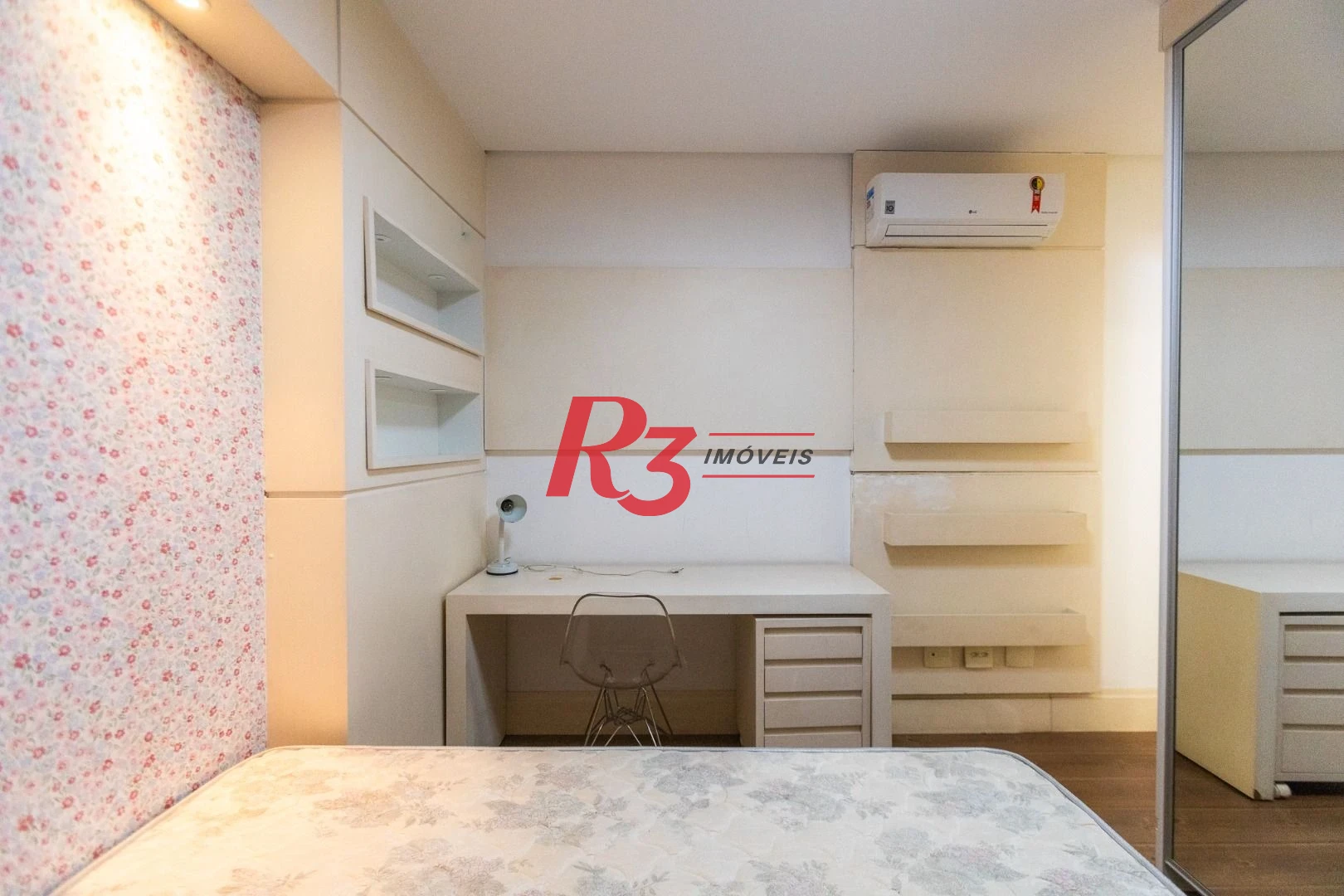 Apartamento para alugar, 117 m² por R$ 6.700,02/mês - Gonzaga - Santos/SP