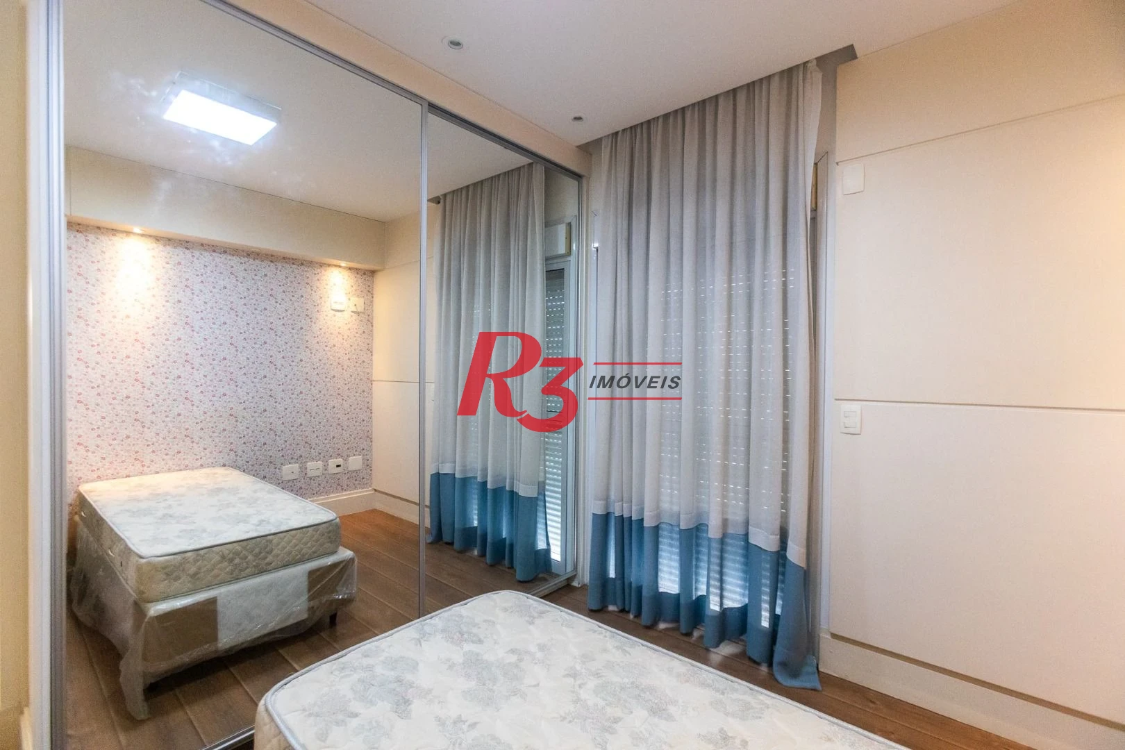 Apartamento para alugar, 117 m² por R$ 6.700,02/mês - Gonzaga - Santos/SP