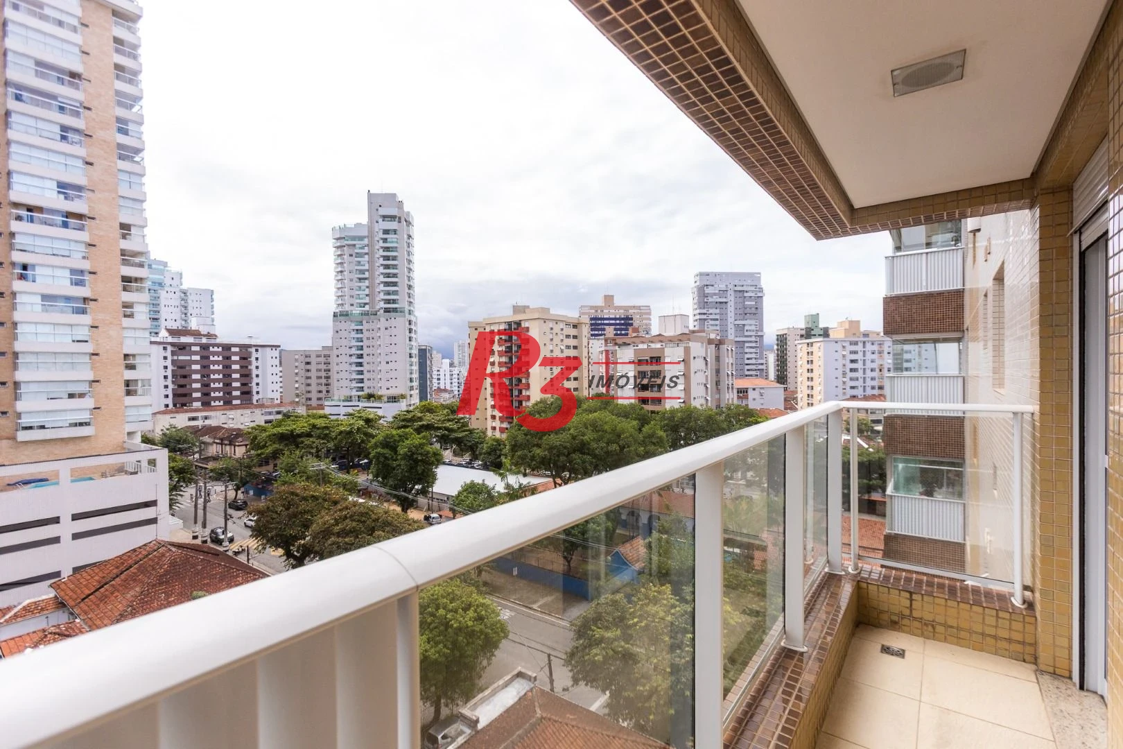 Apartamento para alugar, 117 m² por R$ 6.700,02/mês - Gonzaga - Santos/SP