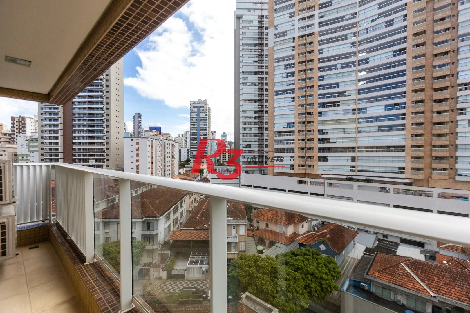 Apartamento para alugar, 117 m² por R$ 6.700,02/mês - Gonzaga - Santos/SP