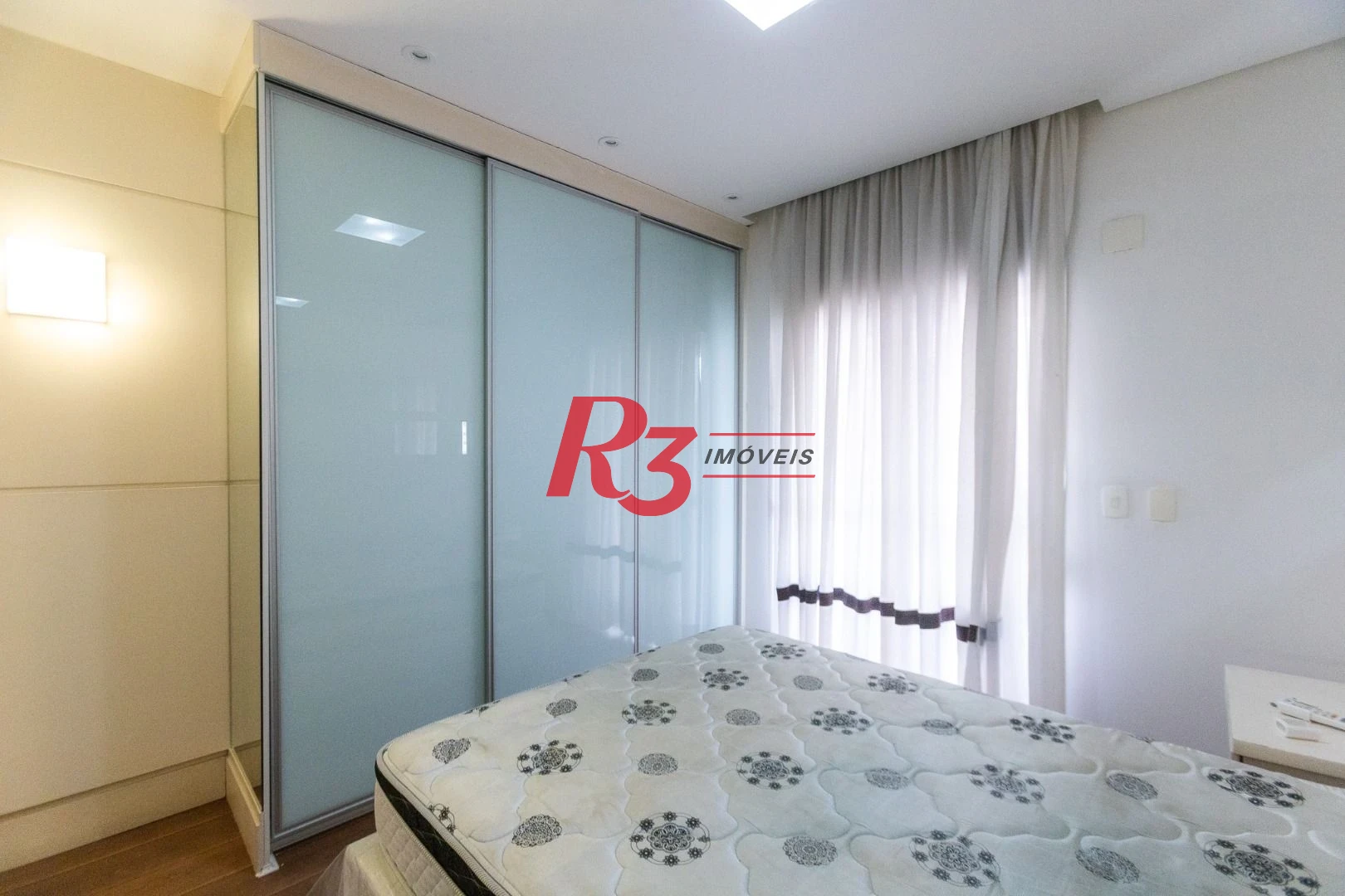 Apartamento para alugar, 117 m² por R$ 6.700,02/mês - Gonzaga - Santos/SP