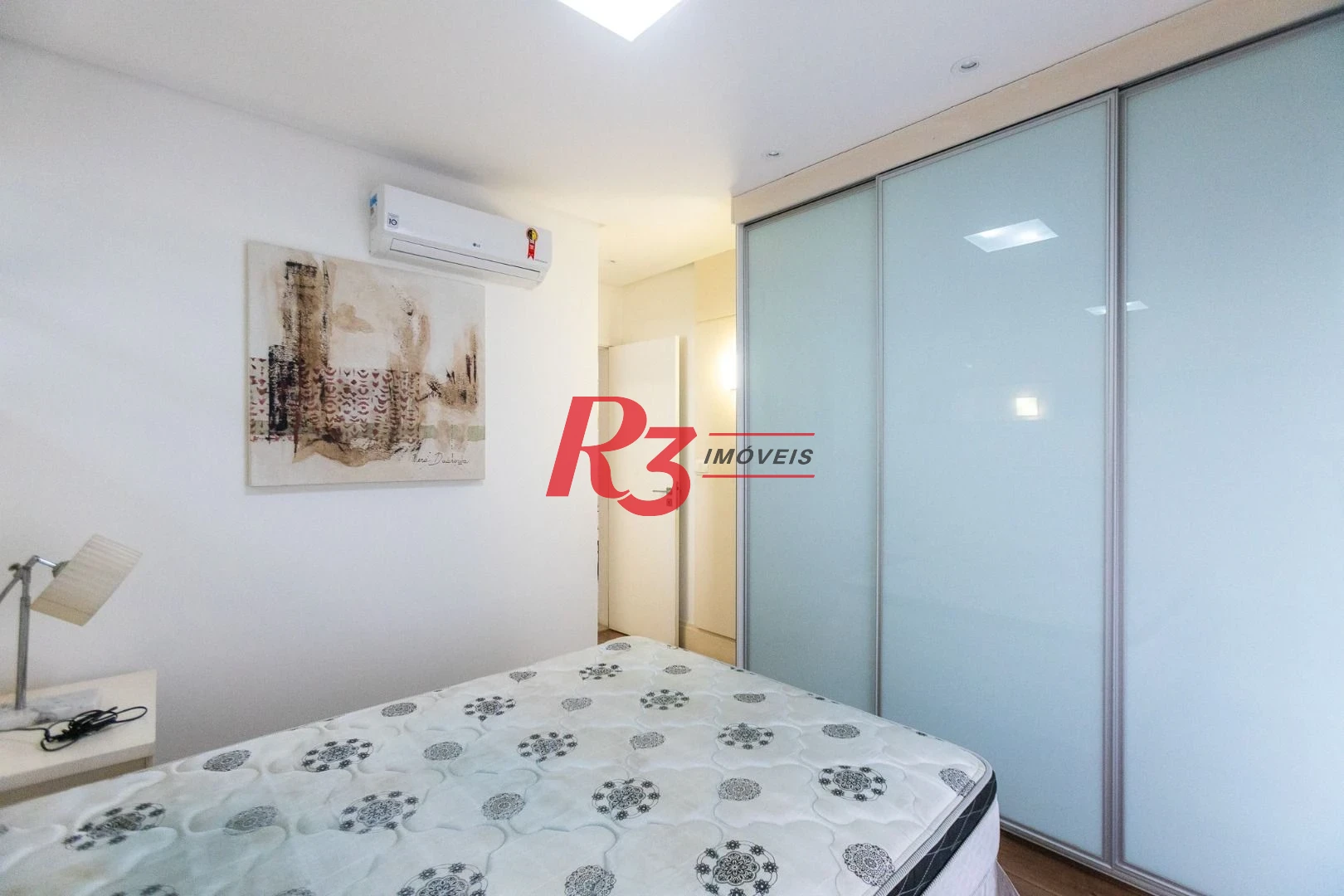 Apartamento para alugar, 117 m² por R$ 6.700,02/mês - Gonzaga - Santos/SP