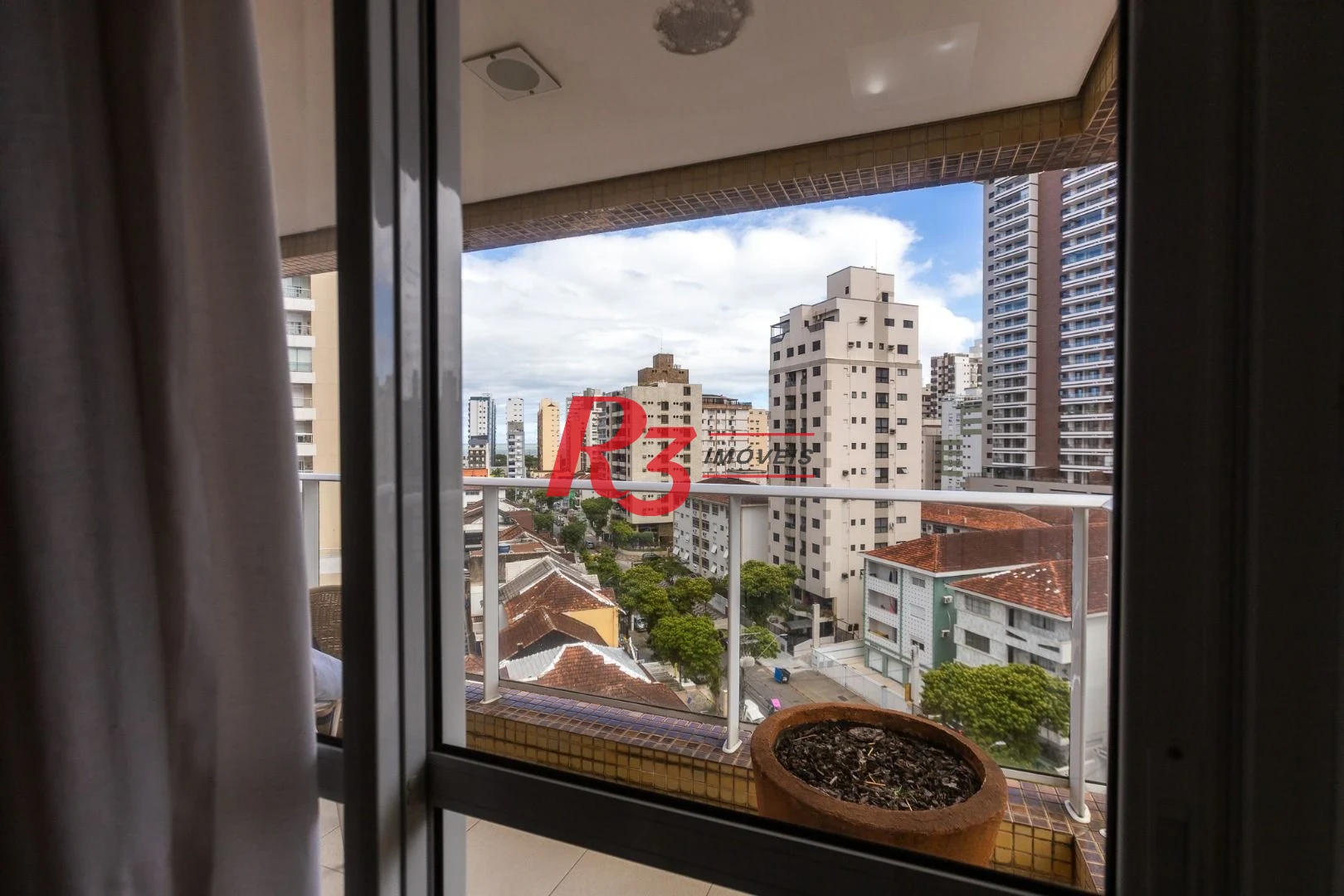 Apartamento para alugar, 117 m² por R$ 6.700,02/mês - Gonzaga - Santos/SP